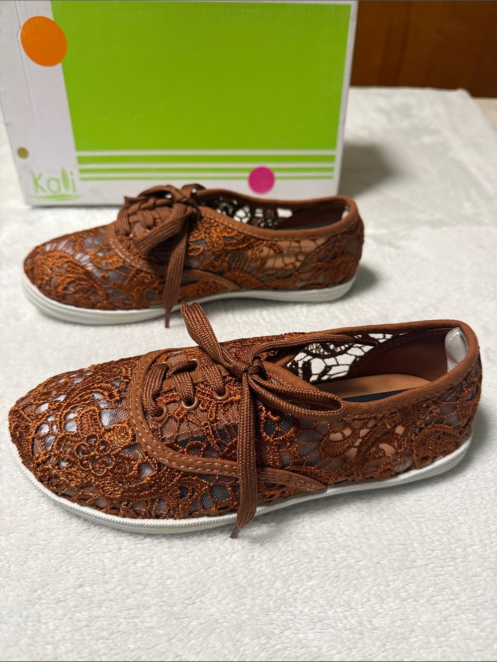 Kali Brown Lace Sneakers